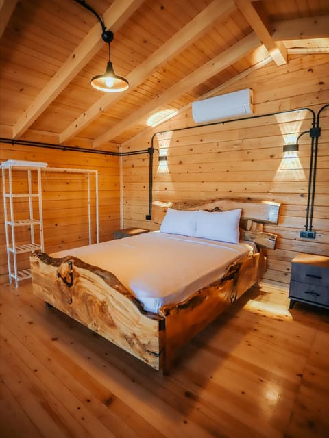 listing card gallery