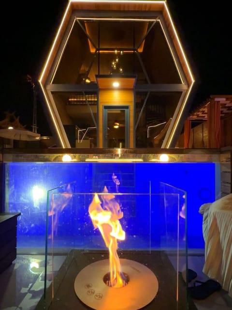 listing card gallery