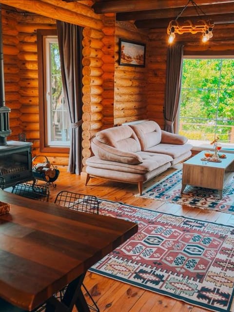 listing card gallery