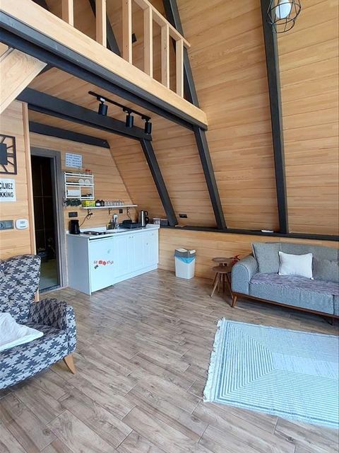 listing card gallery