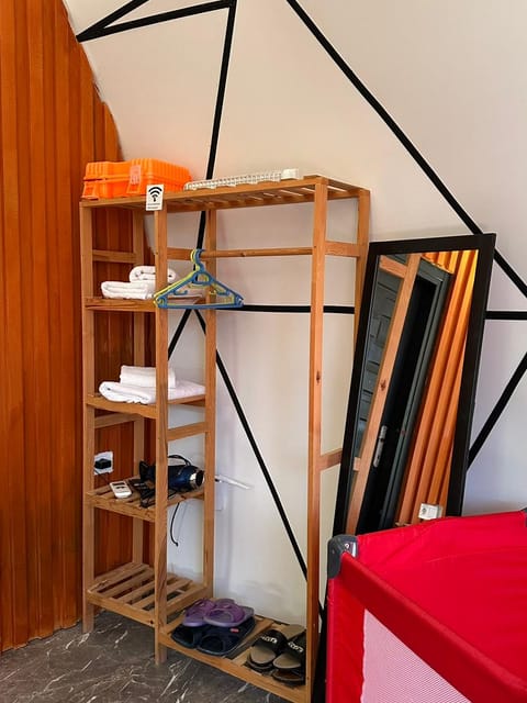 listing card gallery