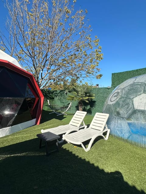 listing card gallery