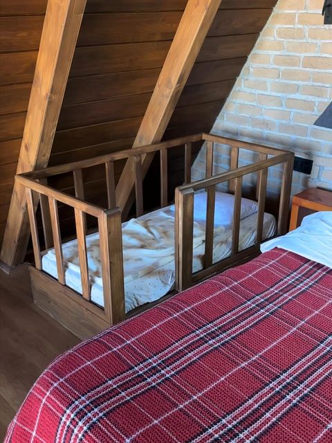 listing card gallery