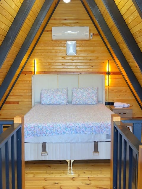 listing card gallery