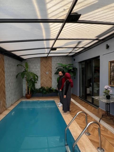 listing card gallery