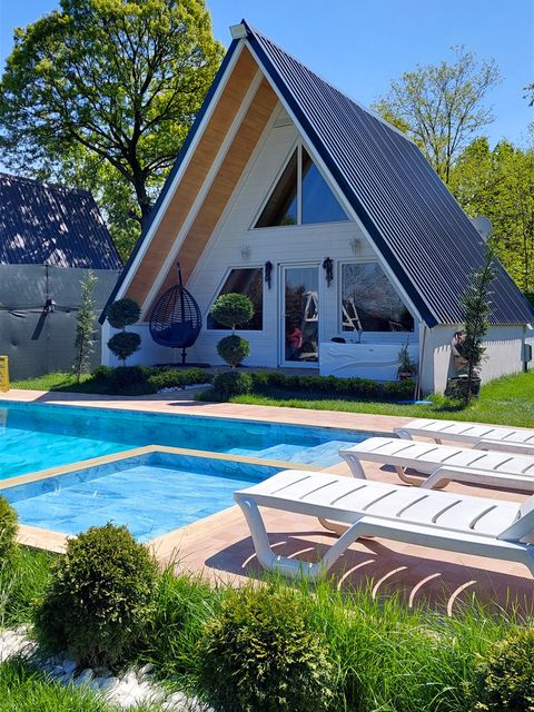 listing card gallery